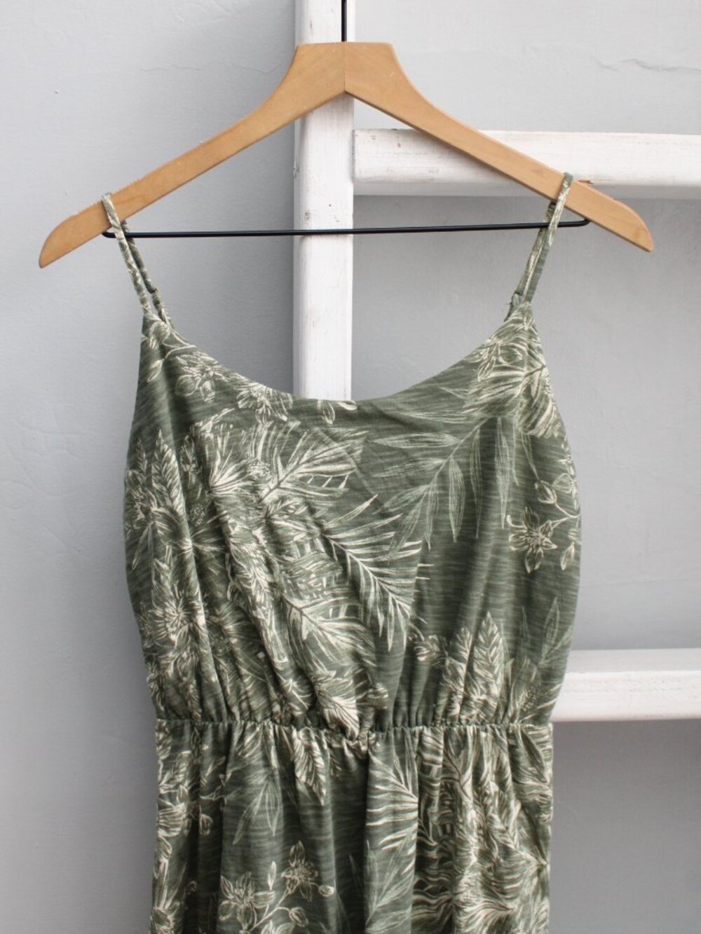 Old Navy Waist-Defined Printed Slub-Knit Dress Green Olive Tropical Small NWT - Picture 5 of 8